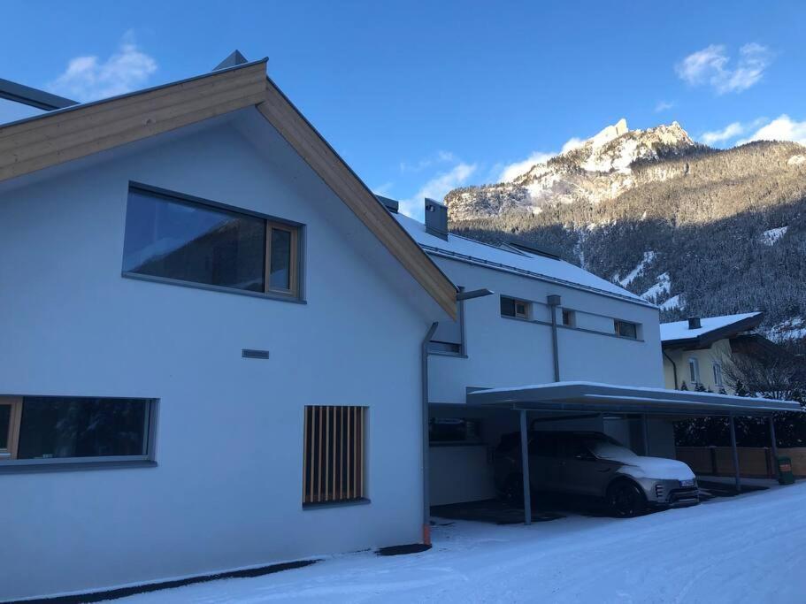 Urban Alpine Penthouse With Lake View Maurach  Bagian luar foto