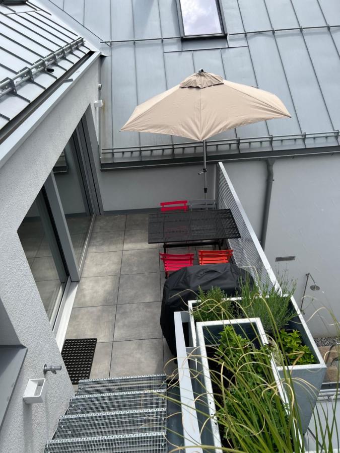 Urban Alpine Penthouse With Lake View Maurach  Bagian luar foto