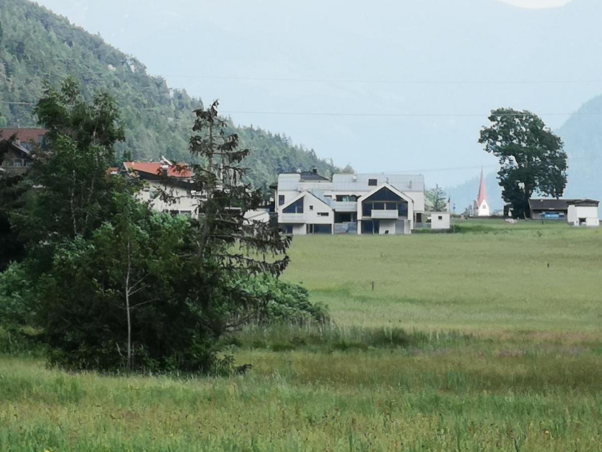 Urban Alpine Penthouse With Lake View Maurach  Bagian luar foto