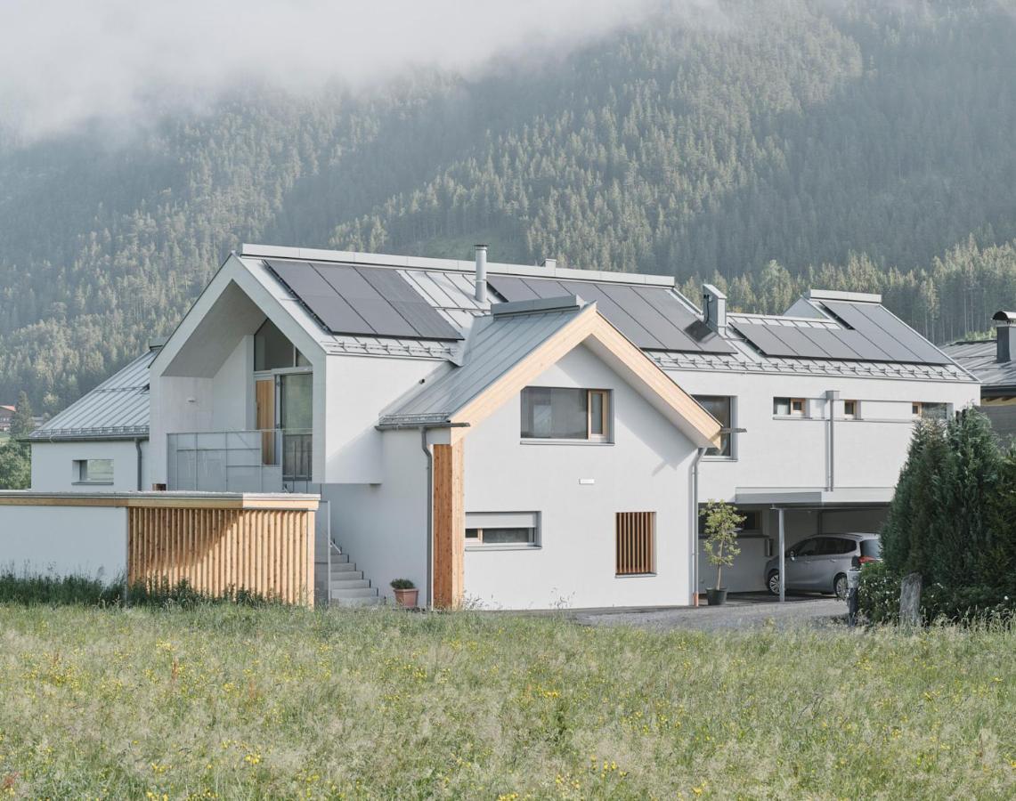 Urban Alpine Penthouse With Lake View Maurach  Bagian luar foto