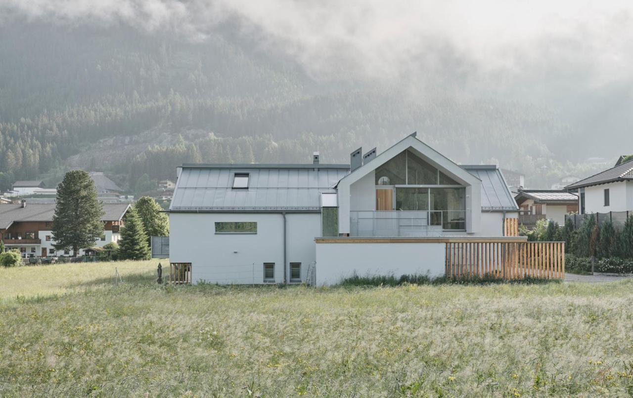 Urban Alpine Penthouse With Lake View Maurach  Bagian luar foto