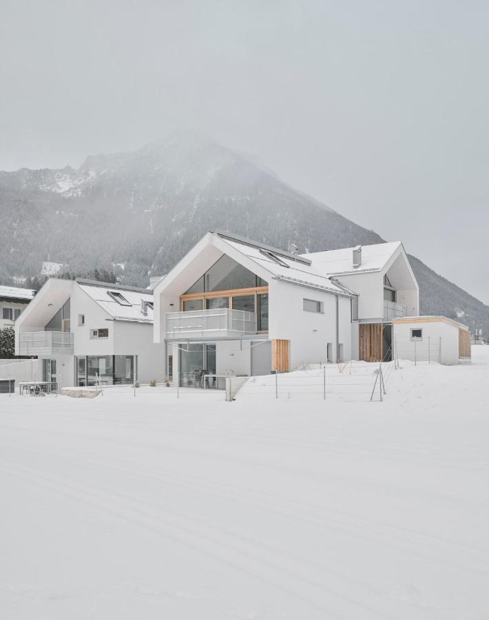 Urban Alpine Penthouse With Lake View Maurach  Bagian luar foto